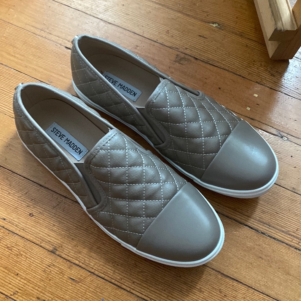 Steve Madden taupe/tan leather slip-ons NWOT
